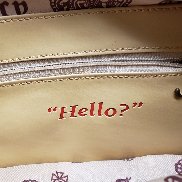 JUICY COUTURE UNIVERSITY - TRUST FUND GENERATION TOTE BAG. - Picture 3 of 10